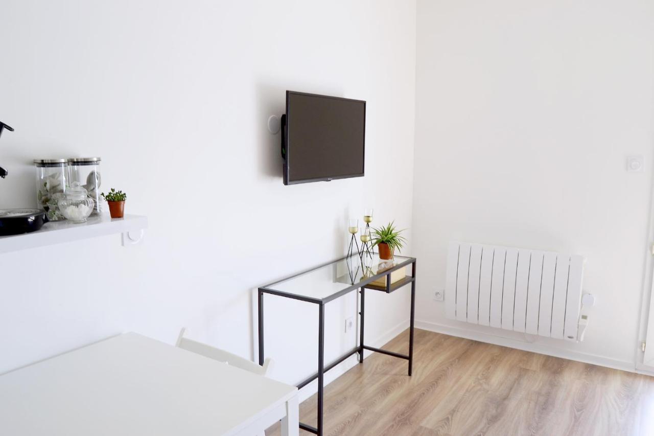Studio Belle Vue Bordeaux - Parking Prive - Netflix - Tram A Cenon Exterior photo